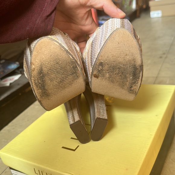 Lilana Multi color heels size 7 1/2 - Picture 2 of 4